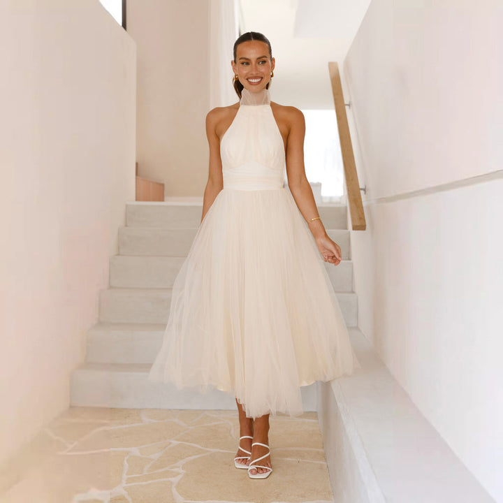 Damen elegantes Hochzeitskleid mit fließendem Tüllrock und neckholder Design W&W Mode