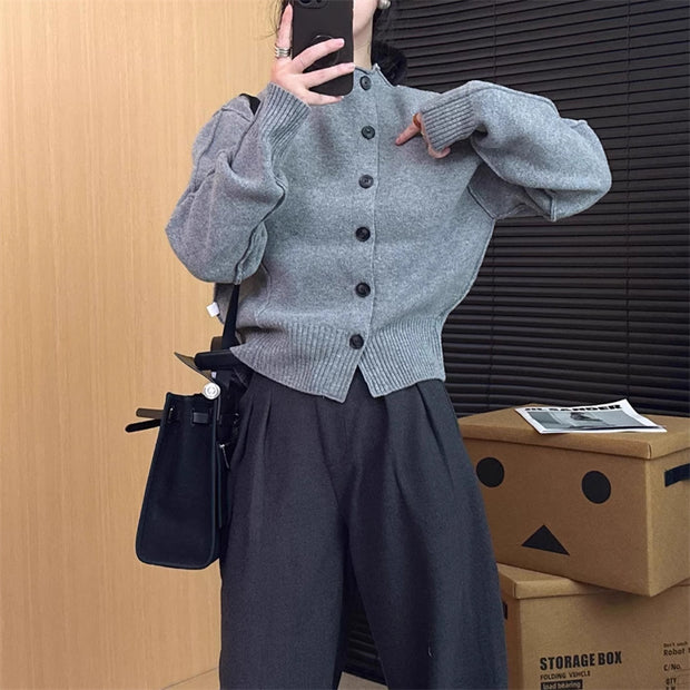 Damen Strickjacke mit Knopfdetails und breiten Rippärmeln WW