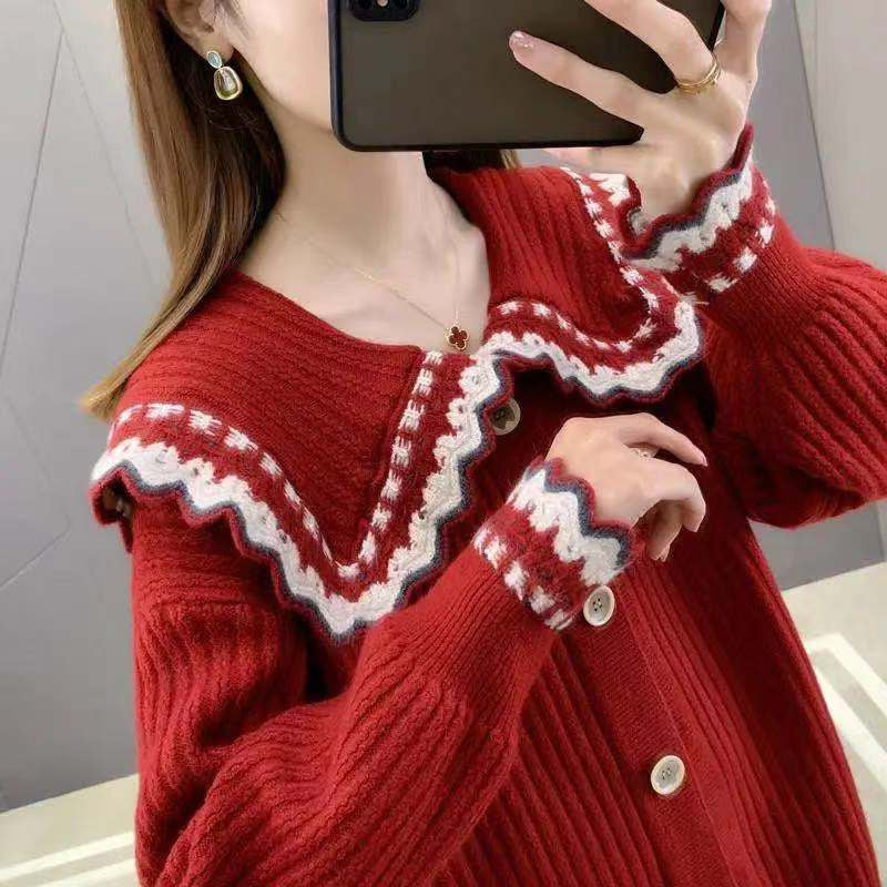 Damen Strickjacke mit dekorativem Kragen und großen Knöpfen WW