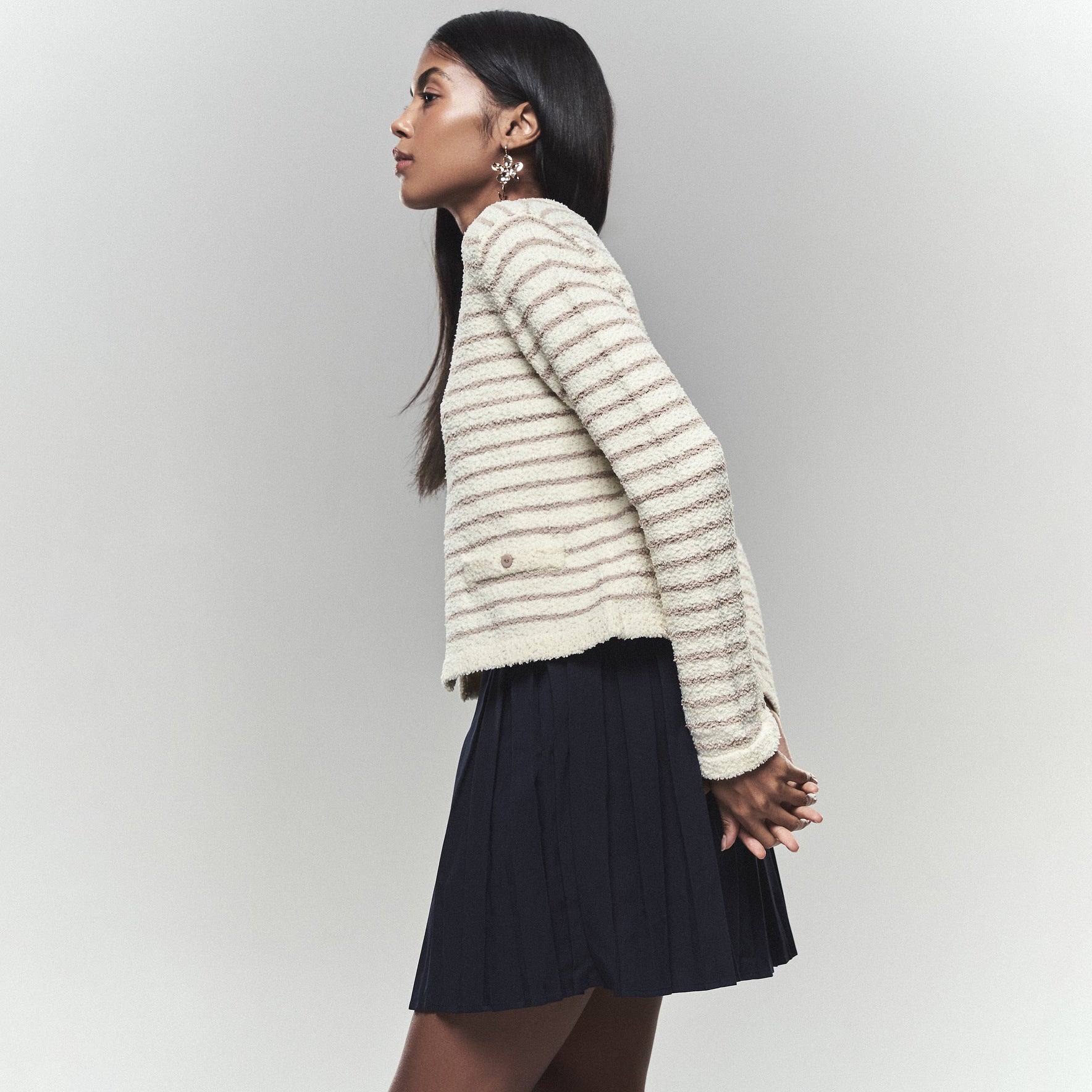 Damen Strickjacke mit eleganten Knopfdétails und lässigem Schnitt WW