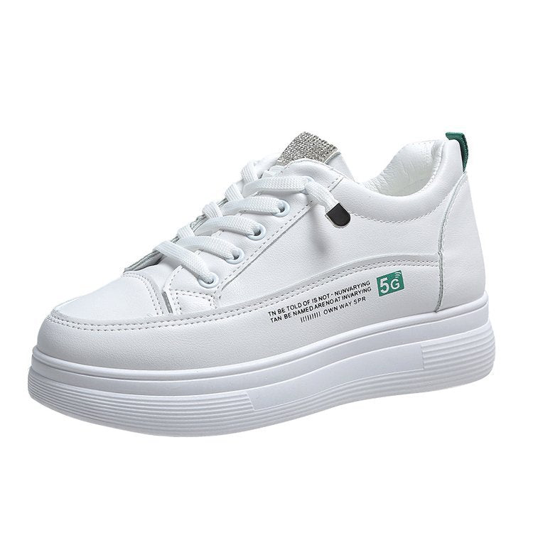 Damen Sportliche Sneakers mit rutschfester Sohle und modernem Design W&W Mode