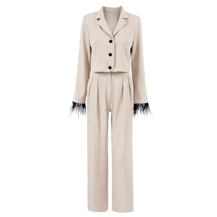 Damen schickes Anzug-Set mit eleganten Federn an den Ärmeln und hohem Bund WW