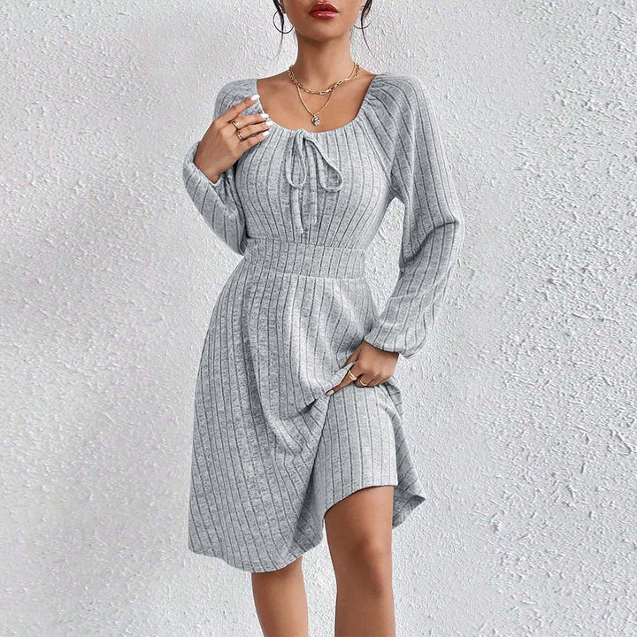 Damen Midi-Kleid mit elastischem Material und modischer Raffung W&W Mode