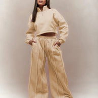 Damen Sportliches Cropped-Pullover und Jogginghose-Set WW