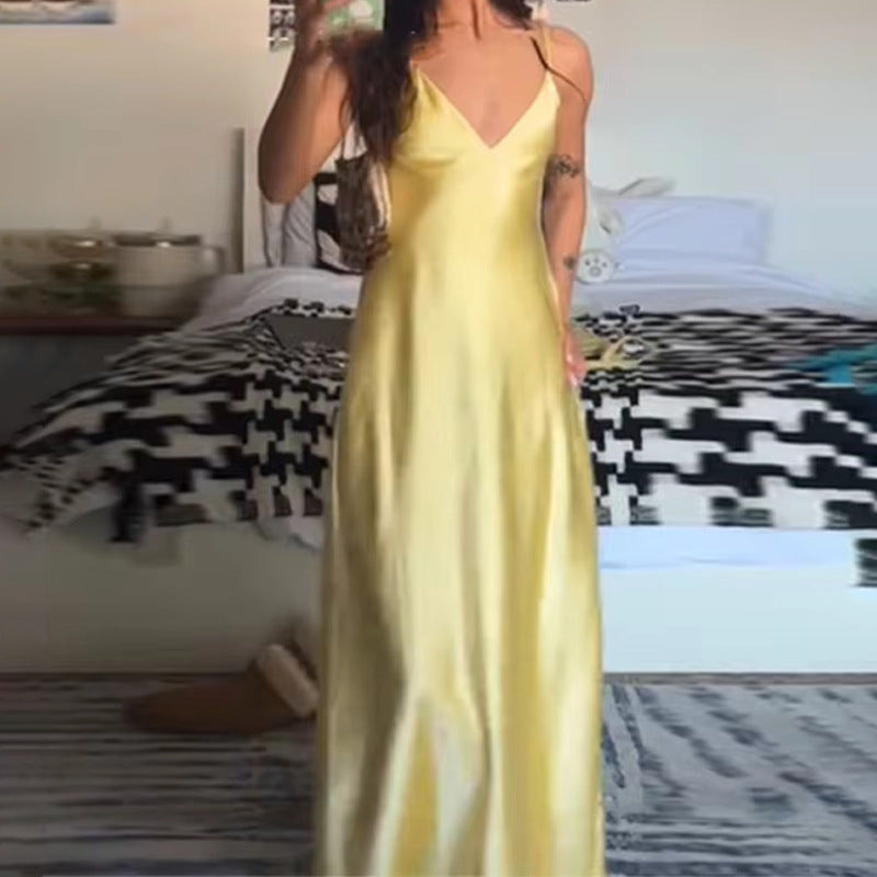 Damen Elegantes Maxikleid aus seidig glänzendem Material WW