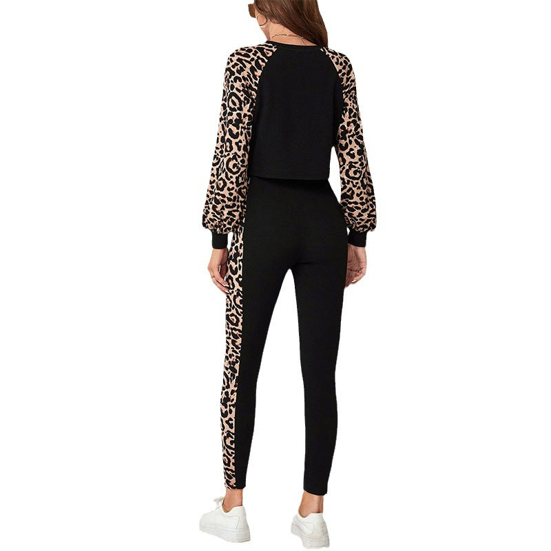 Damen Athleisure Set mit modischen Leopardenärmel und Slim Fit WW