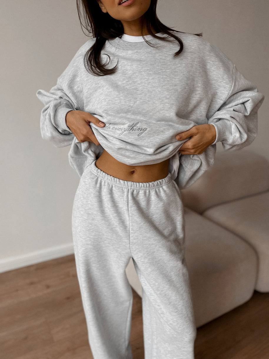Damen bequemer Kuschel-Sweatanzug mit elastischem Bund und modischem Schriftzug WW