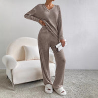 Damen Strick-Loungewear Set mit Rippenstruktur und V-Ausschnitt WW