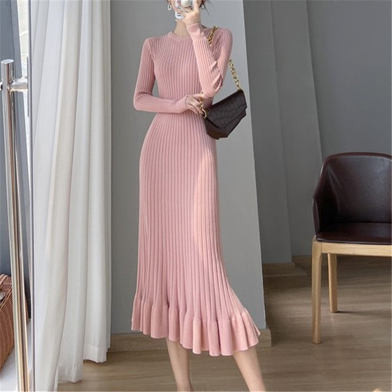 Damen Strickkleid mit eleganter Rippstruktur und fließendem Saum WW