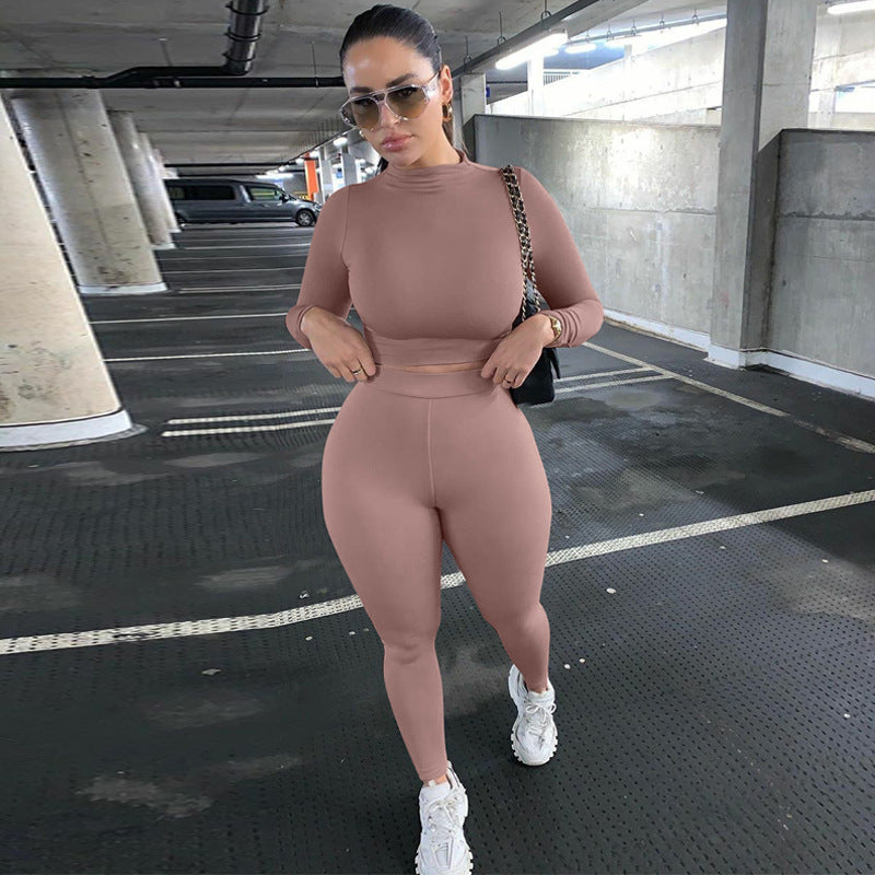 Damen Sportliches Set mit langem Oberteil und eng anliegender Hose WW