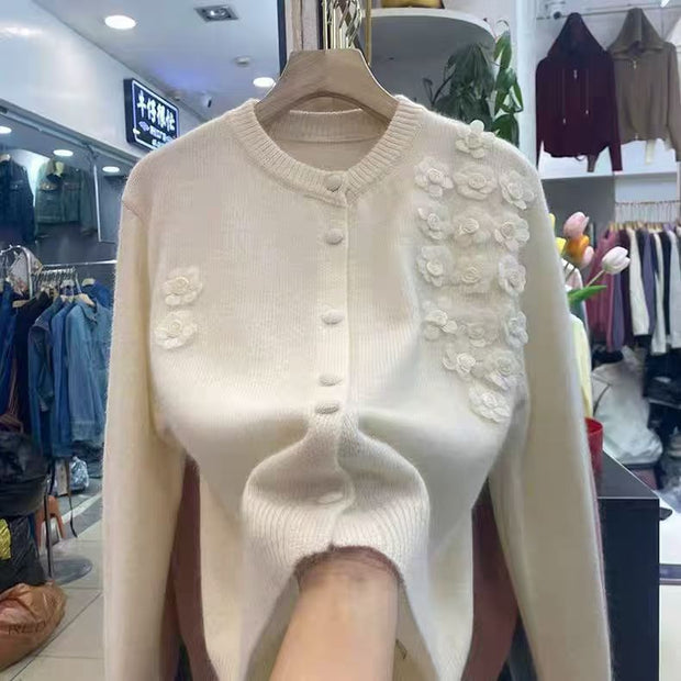 Damen Strickjacke mit floralen Akzenten WW