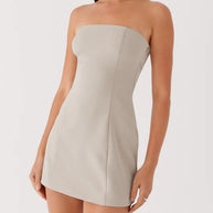 Damen Strapless Minikleid mit figurbetontem Schnitt und elegantem Textilfinish WW