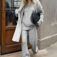 Damen Strickanzug mit weitem Schnitt und eleganten Rippdetails WW