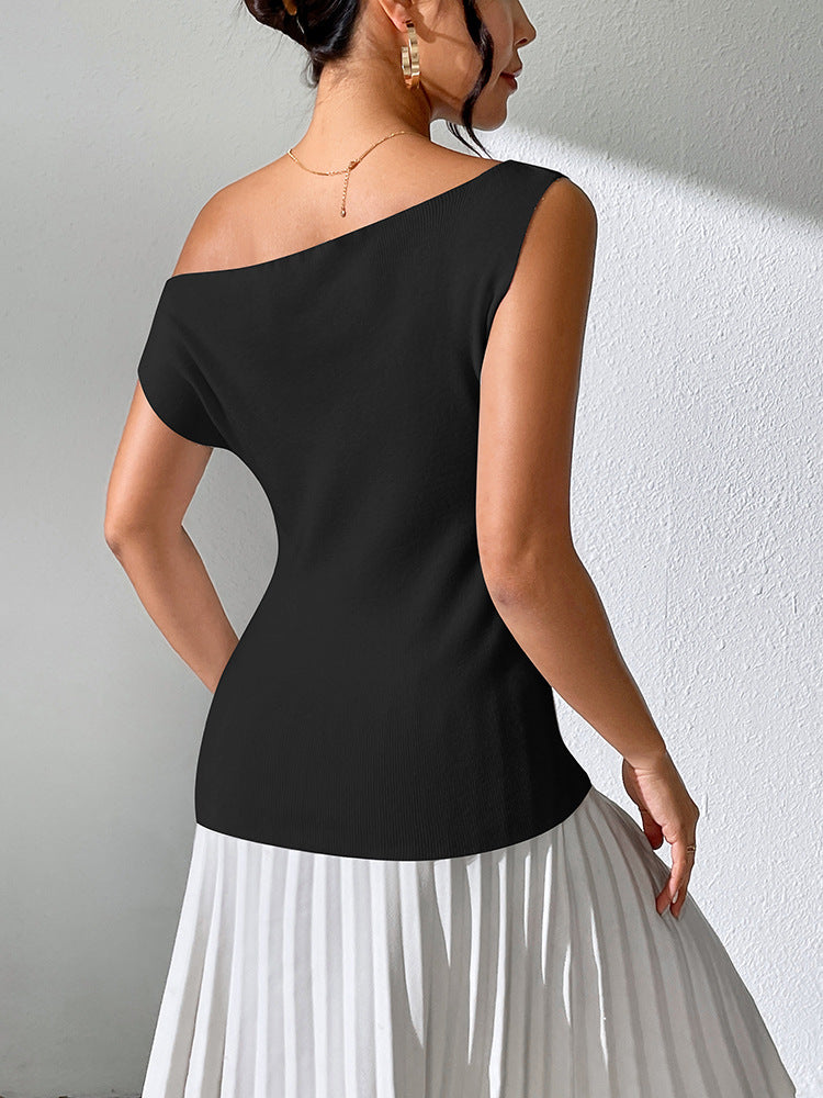 W&W Mode | Einfarbiges ärmelloses Top mit schulterfreiem Strickdesign