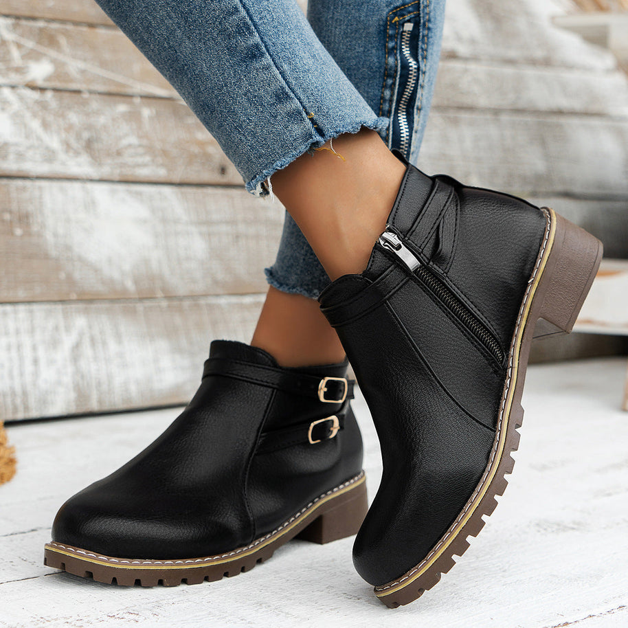 WW | Modische orthopädische Stützstiefel.