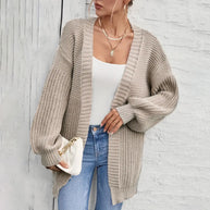 Damen Strickjacke mit oversize Schnitt und tiefem V-Ausschnitt WW
