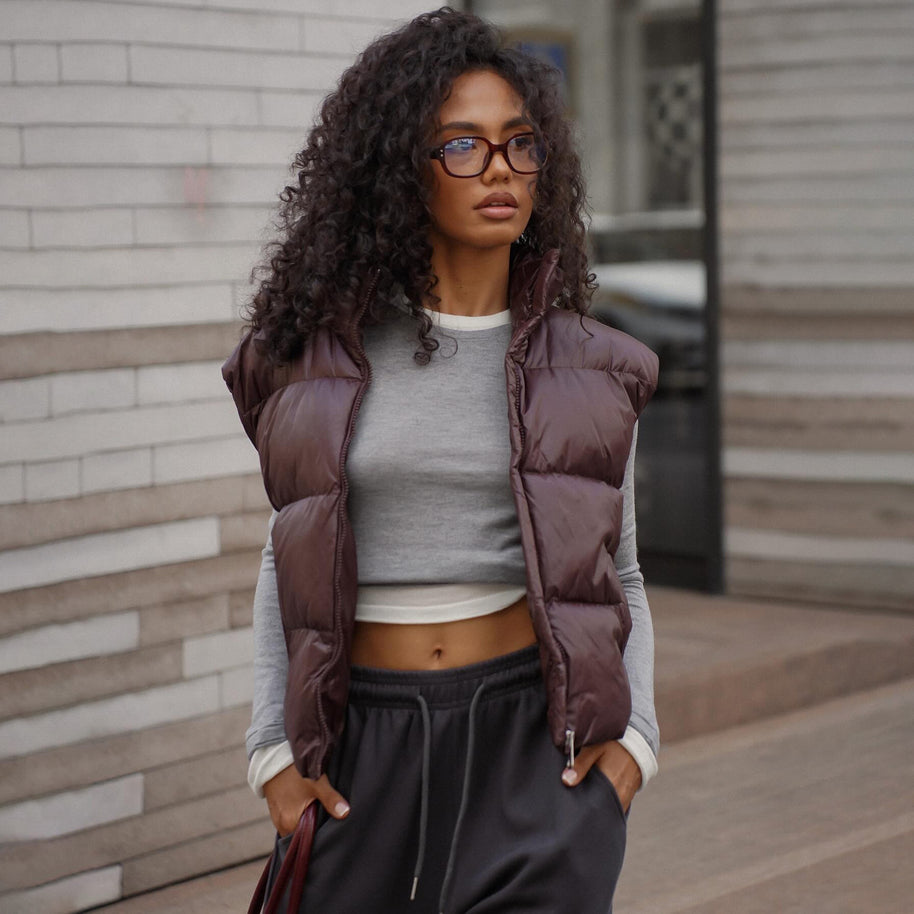 Damen Steppweste mit hohem Kragen und praktischem Reißverschluss WW