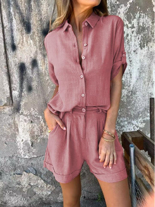 Damen lässiges Jumpsuit mit knopfverschlossenem Oberteil und praktischem Taillenzug