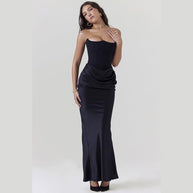 Damen Abendkleid mit figurbetontem Schnitt und eleganten Drapierungen WW
