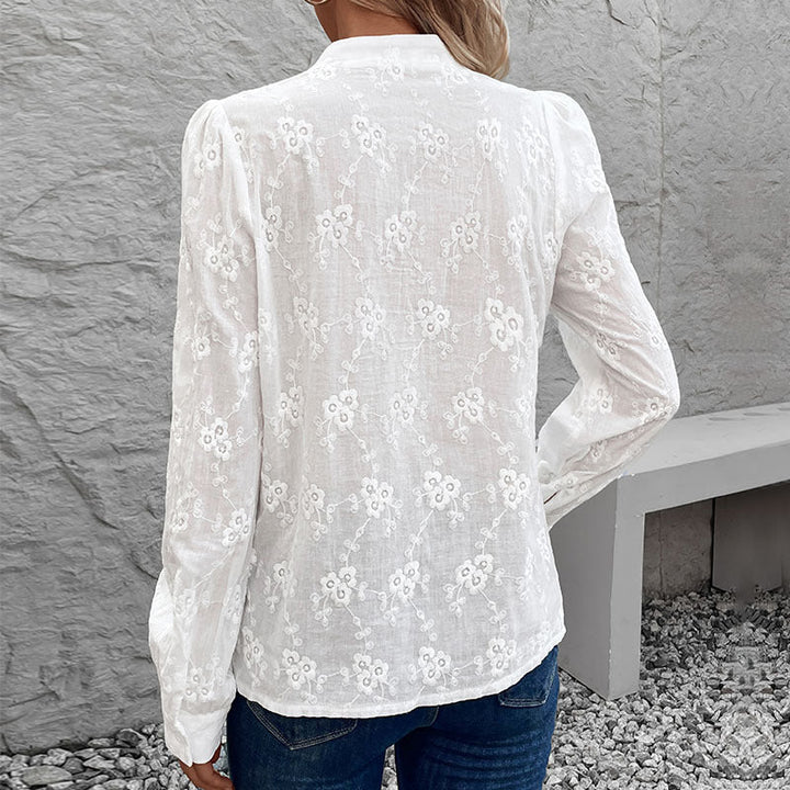 Damen Bluse mit elegantem floralem Lochmuster W&W Mode