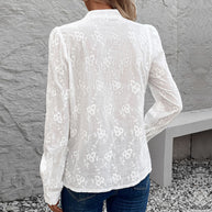 Damen Bluse mit elegantem floralem Lochmuster WW