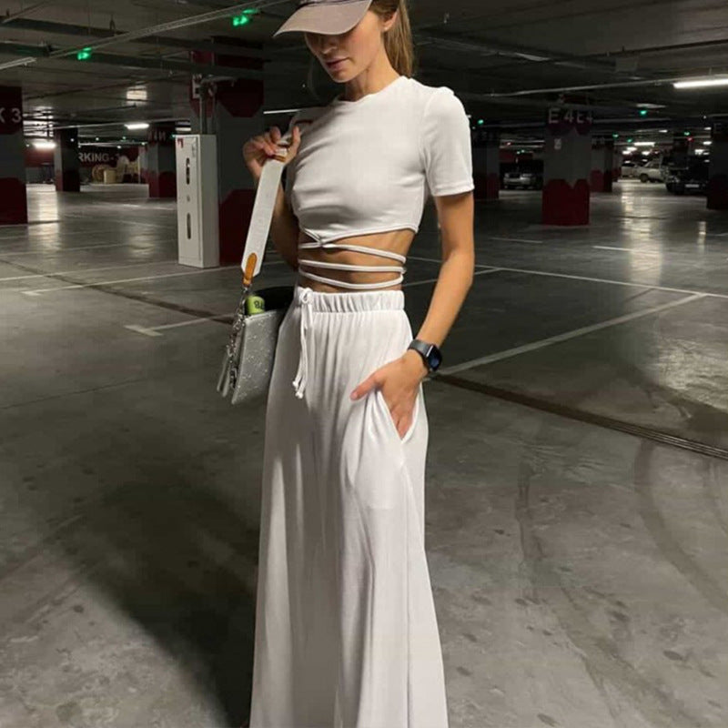 Damen sportliches Crop-Top mit dekorativem Schnitt und elastischem Bund WW