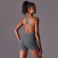 Damen Sportlicher Kurzoverall mit innovativem Racerback-Design und atmungsaktiven Materialien WW