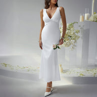 Damen Elegantes Etuikleid mit V-Ausschnitt und figurausgleichendem Schnitt WW