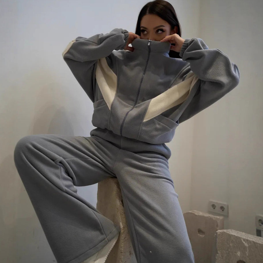Damen sportliches Fleece-Set mit hochgeschlossenem Kragen und weiten Hosen WW