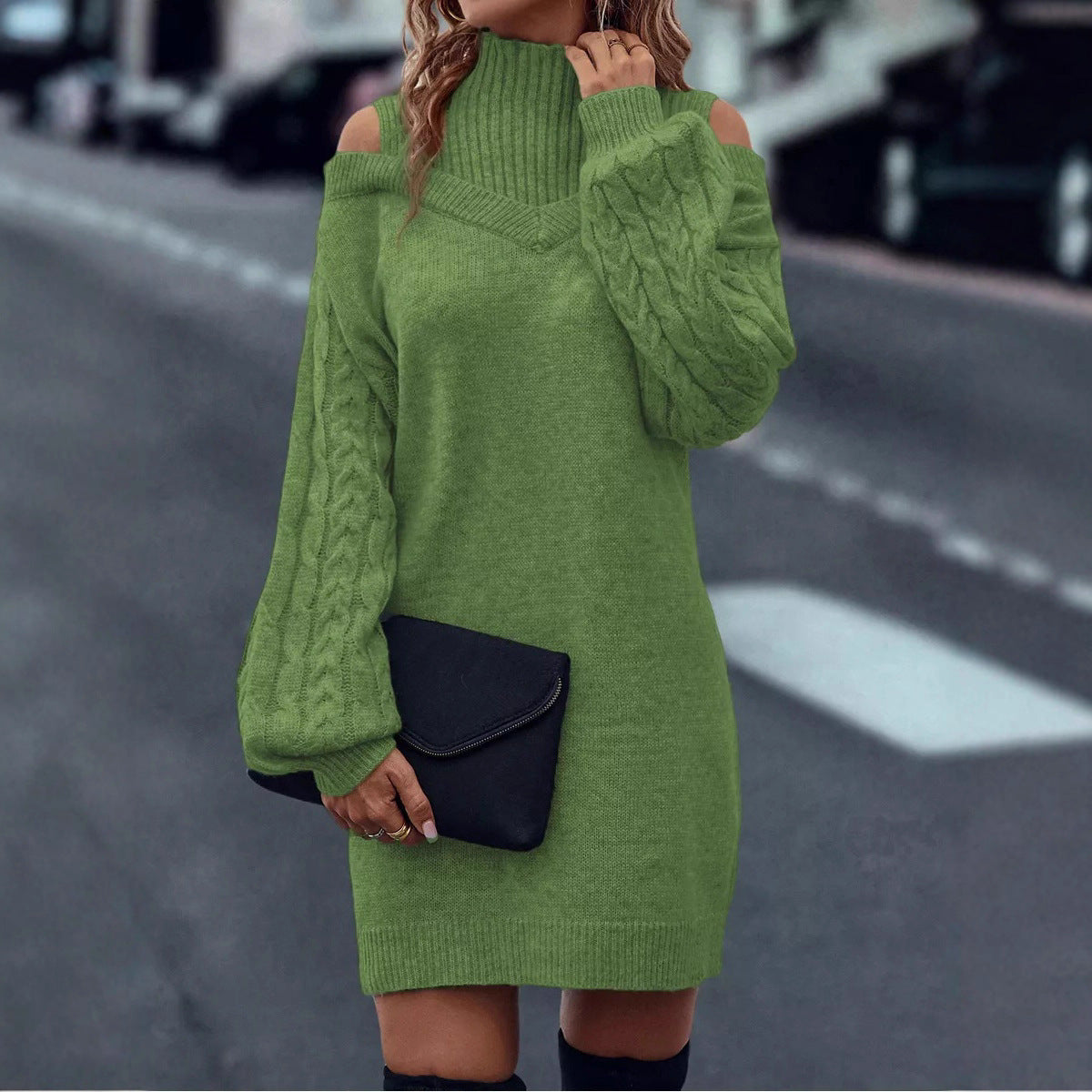 Damen Strickkleid mit hochgeschlossenem Kragen und offener Schulterpartie WW