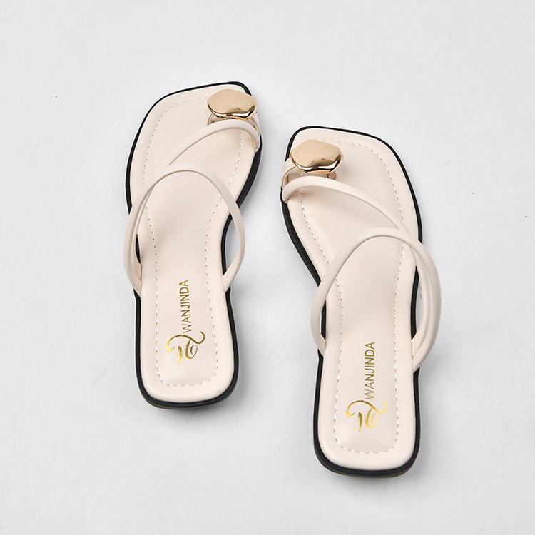 Damen Riemchensandalen aus Kunstleder mit Metallakzent