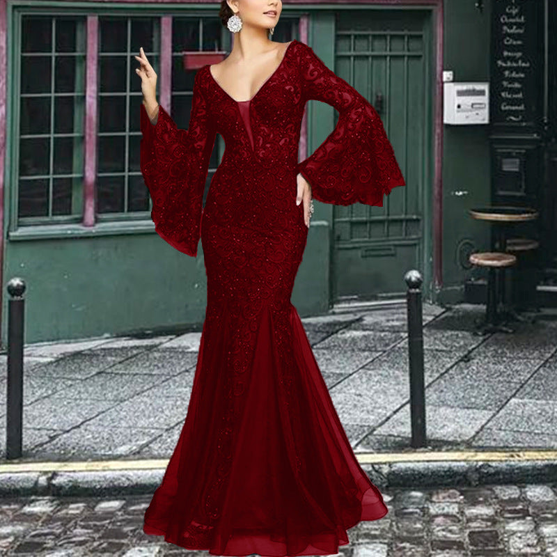 Damen Figurbetontes Abendkleid mit schimmernden Verzierungen und elegantem V-Ausschnitt WW