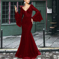 Damen Figurbetontes Abendkleid mit schimmernden Verzierungen und elegantem V-Ausschnitt WW