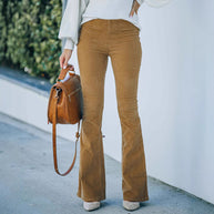 Damen Schlaghose aus weichem Cord und hoher Taille WW