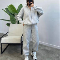 Damen bequemer und stilvoller Zip-Hoodie mit passenden Jogginghosen WW