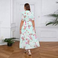 Damen Sommerliches Maxikleid mit fließendem Schnitt und gesticktem Blumenmotiv WW