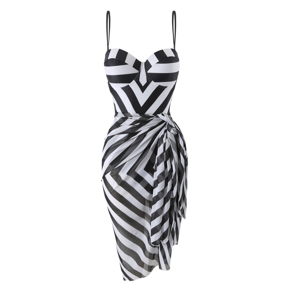 Damen Abendkleid mit raffiniertem Wickeldesign und gestreiftem Oberteil WW