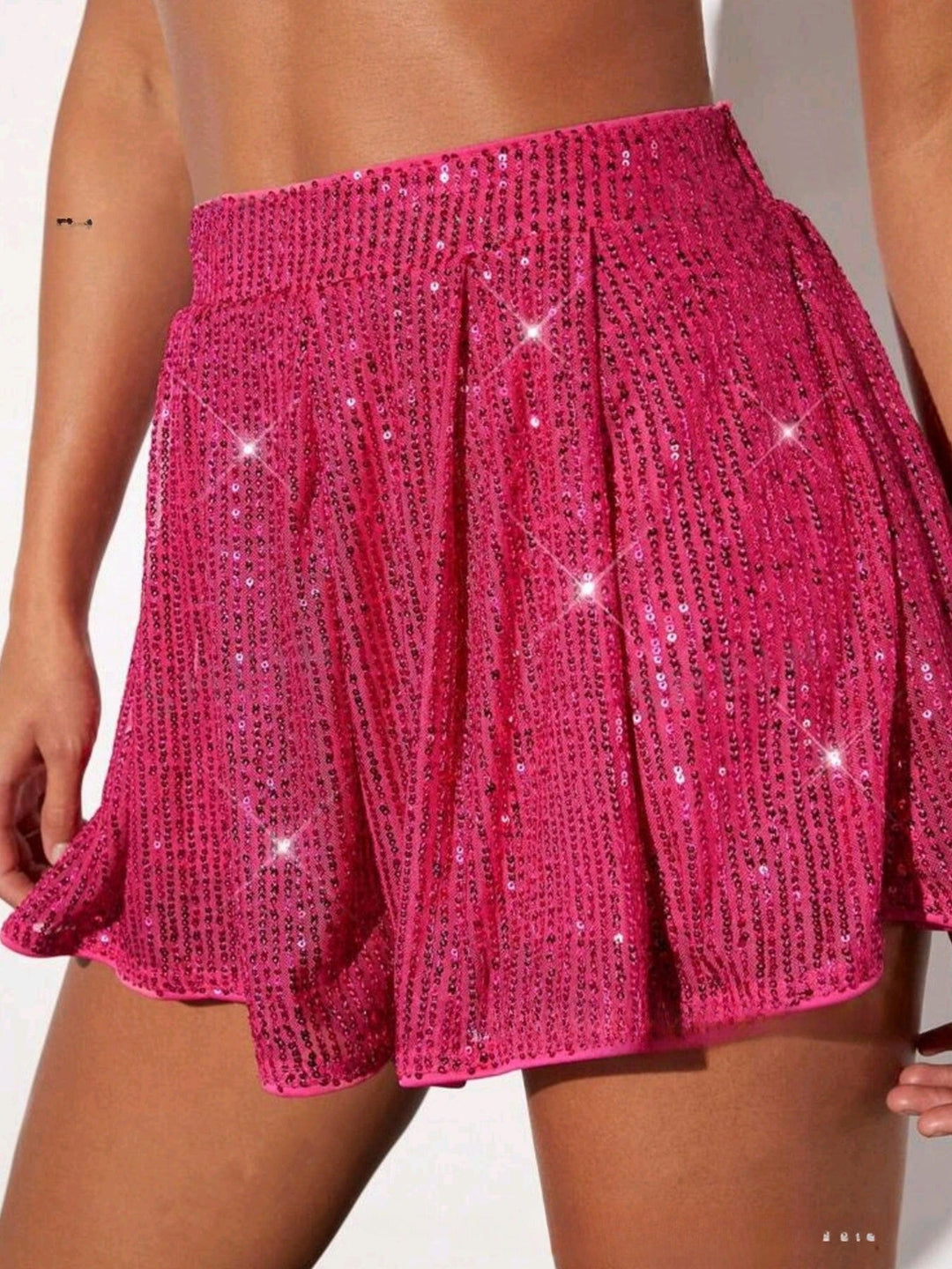 W&W Mode | Glitzernde Shorts Für Damen