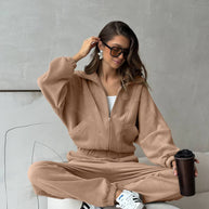 Damen bequemer und modischer Jumpsuit mit tiefem V-Ausschnitt WW