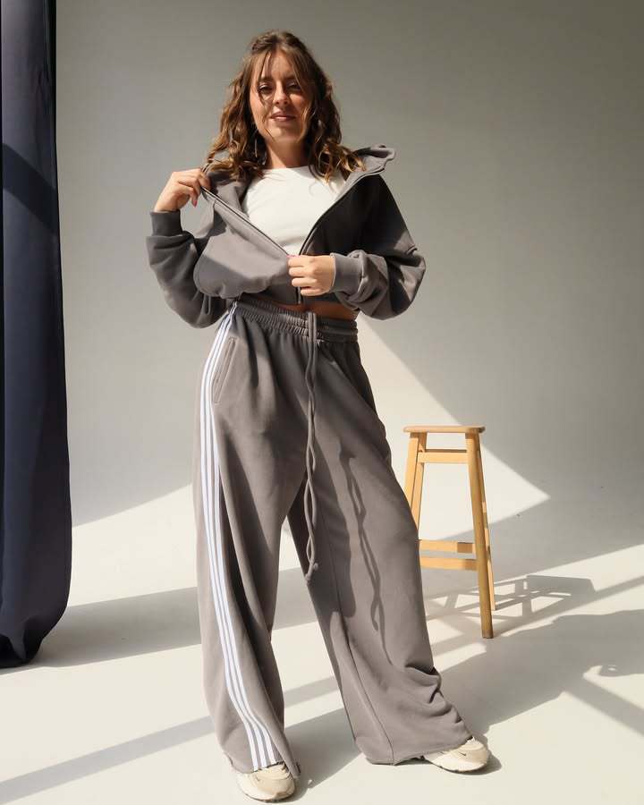 Damen Sportliches Loungewear-Set mit cropped Jacke und bequemen Jogginghosen WW