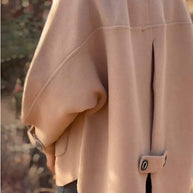 Damen weiche Wolljacke mit Schulterpasse und Knopfdetails WW