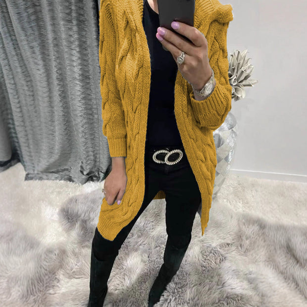 Damen Strickjacke mit tiefen Taschen und kunstvollem Zopfdesign WW