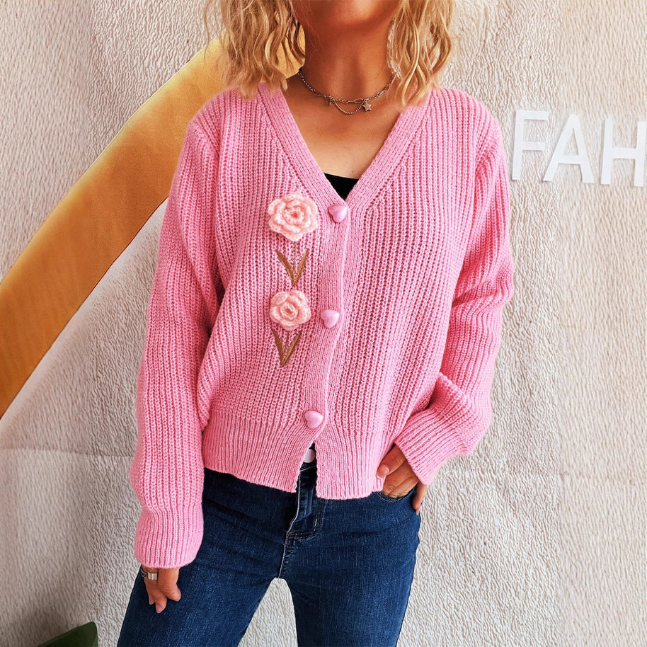 Damen Strickjacke mit verspieltem Blumenmotiv und romantischen Knopfdetails WW