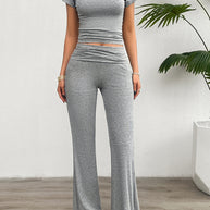 Damen Freizeit-Loungewear-Set mit cropped Oberteil und weiter Hose WW
