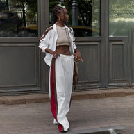 Damen Sportliche Kapuzenjacke mit modernem Schnitt und Kontrastdetails WW