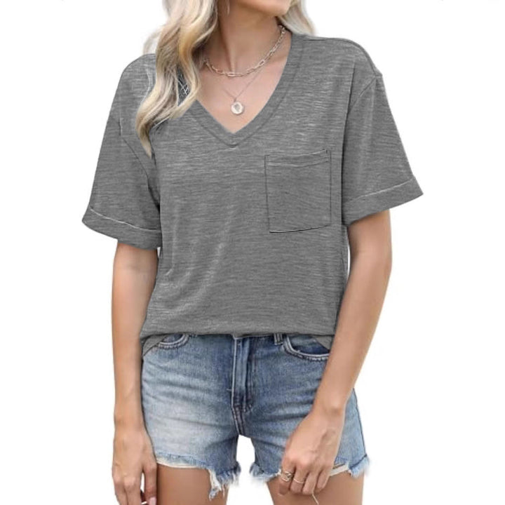 Damen V-Ausschnitt T-Shirt mit Taschen und lässiger Passform W&W Mode