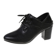 Damen Schnürschuhe mit Blockabsatz und modischem Design W&W