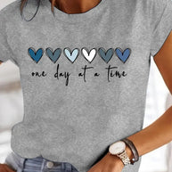 Damen Casual Grafik T-Shirt mit Herzdesign und inspirierendem Zitat WW