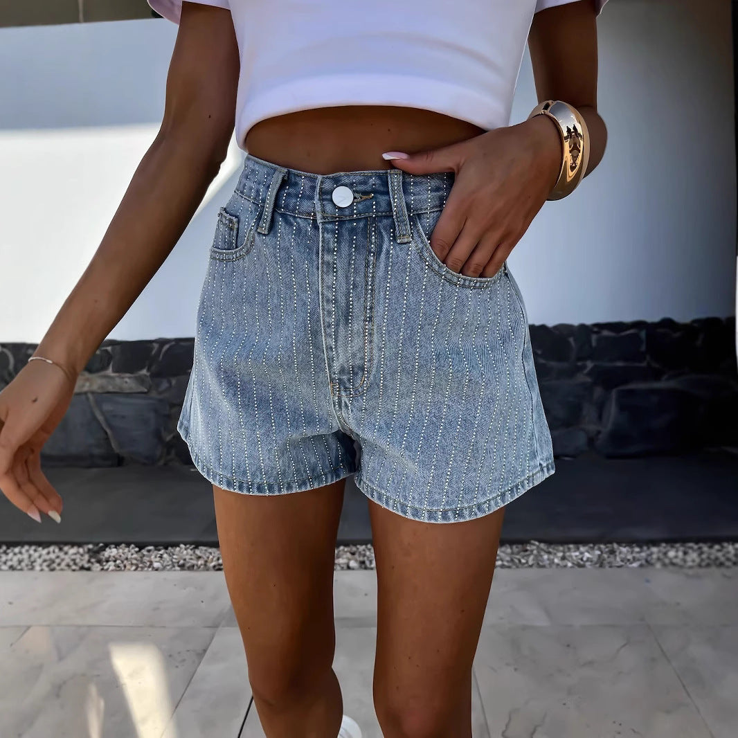 StreifenSpirit™ Damen Denim Shorts – Sommerliche High-Waist Jeansshorts mit feinem Streifenmuster, lässig & bequem