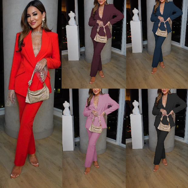 Damen Eleganter Blazer und Hosenanzug mit schickem Schnitt WW